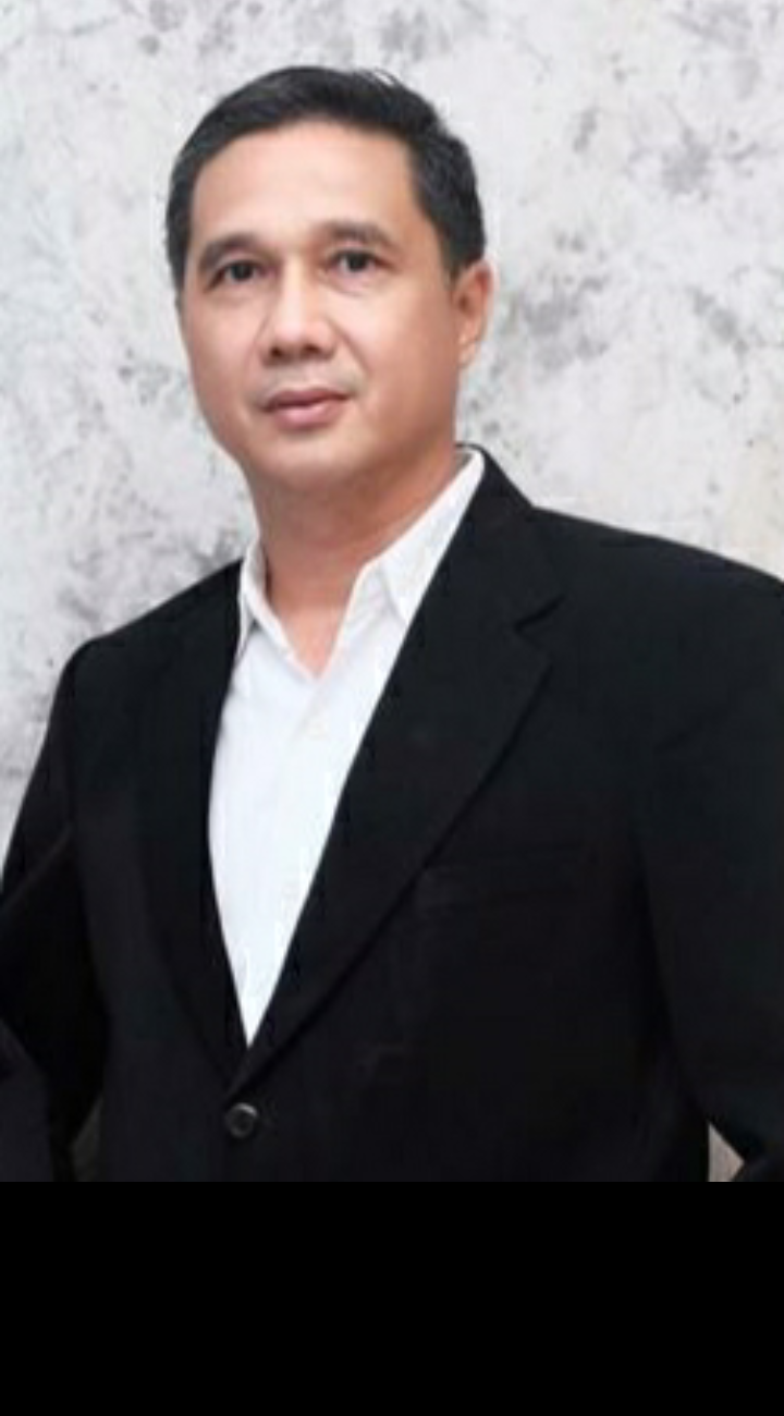 Foto Edmund Tatipikalawan, ST